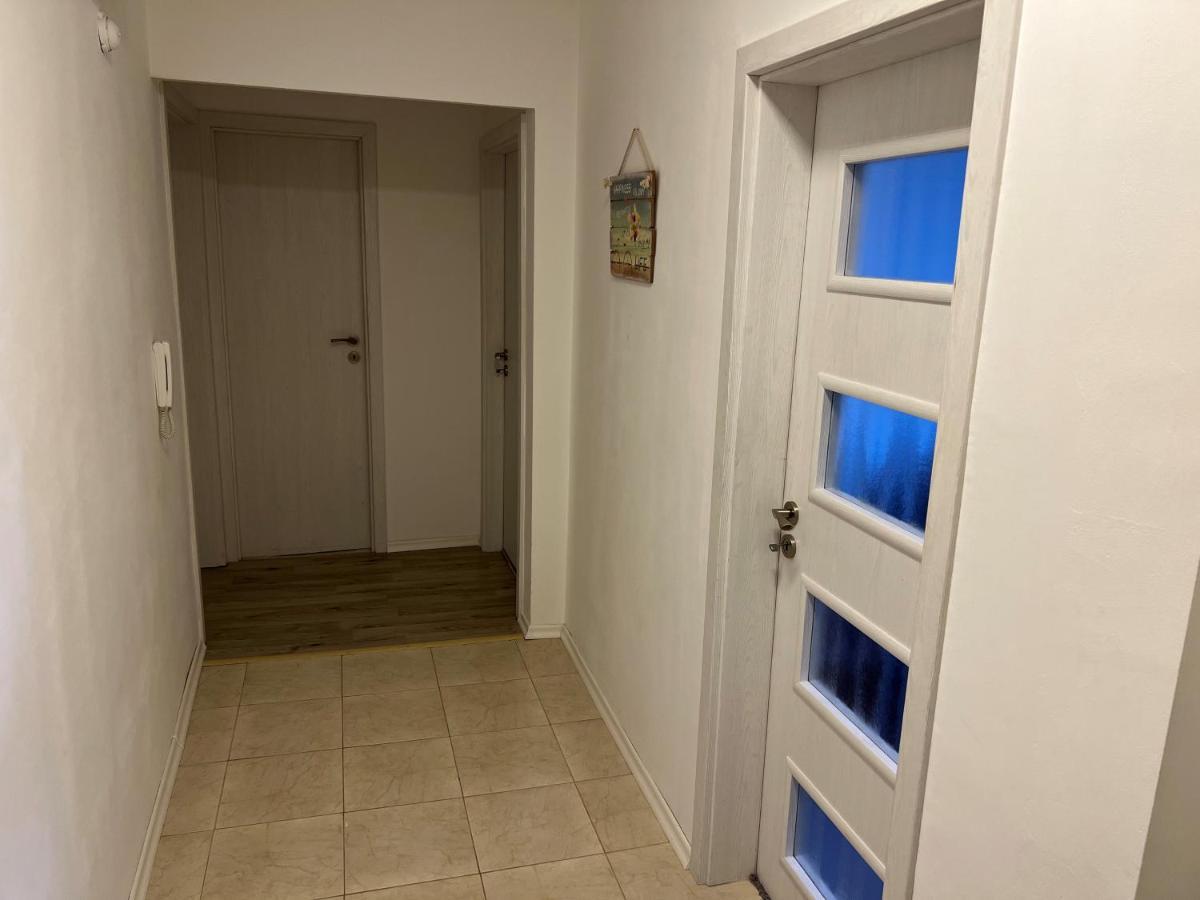 Cosy Central Apartment Varna Bagian luar foto